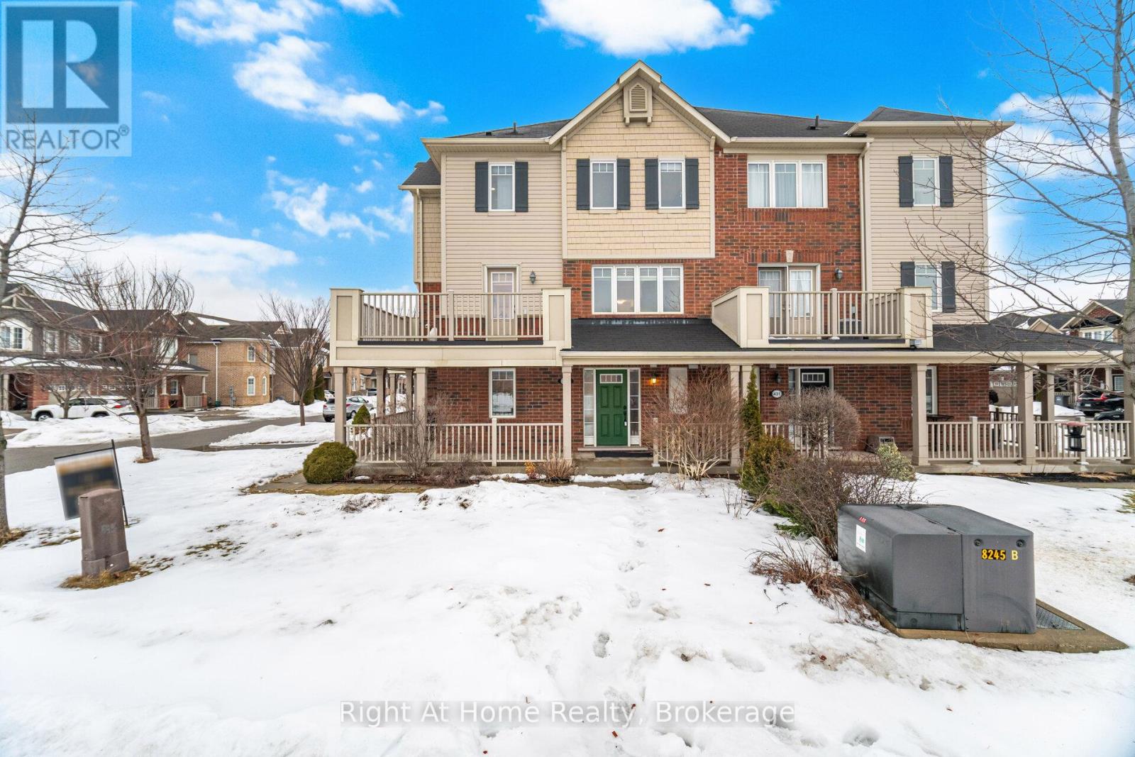 387 Cavanagh Lane, Milton, Ontario  L9T 8J9 - Photo 7 - W12809622