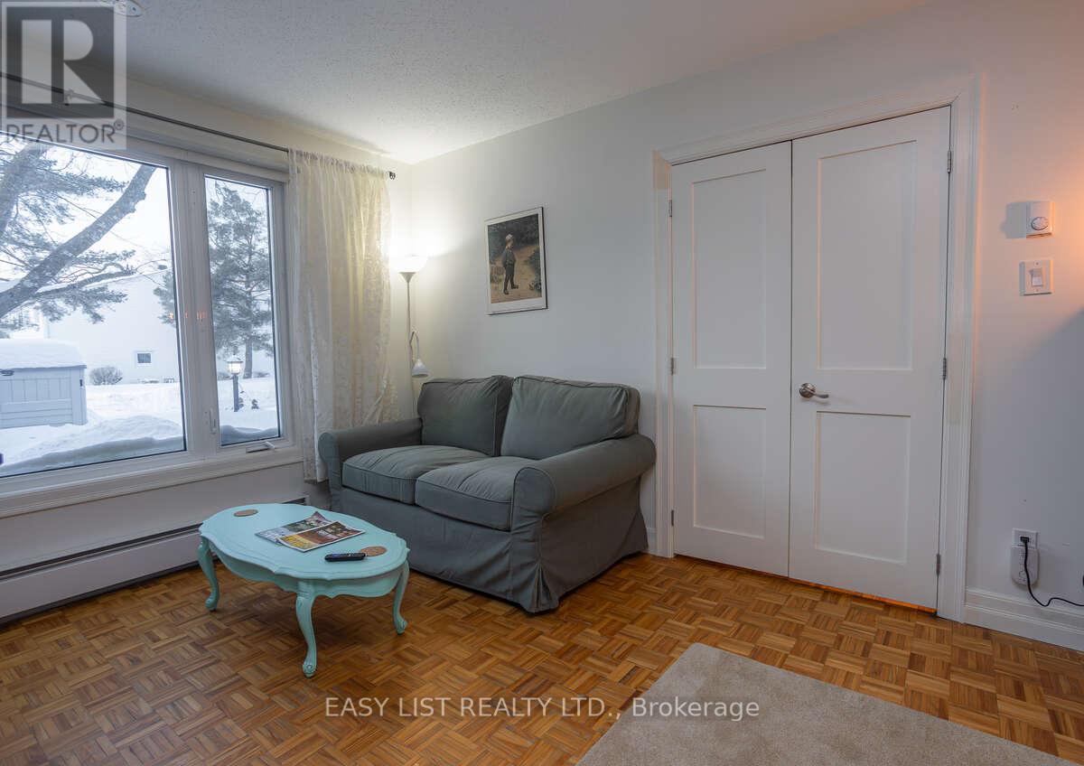 73 Hobart Crescent, Ottawa, Ontario  K2H 5S3 - Photo 19 - X12809642