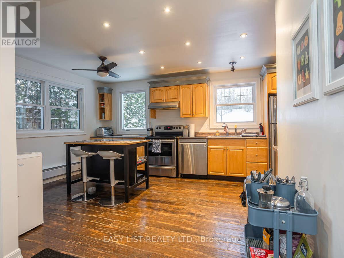 73 Hobart Crescent, Ottawa, Ontario  K2H 5S3 - Photo 8 - X12809642