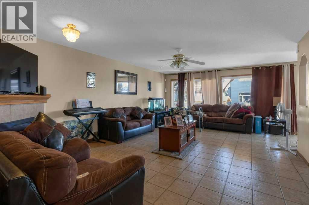 442 Saddlecreek Way Ne, Calgary, Alberta  T3J 4V5 - Photo 6 - A2253905