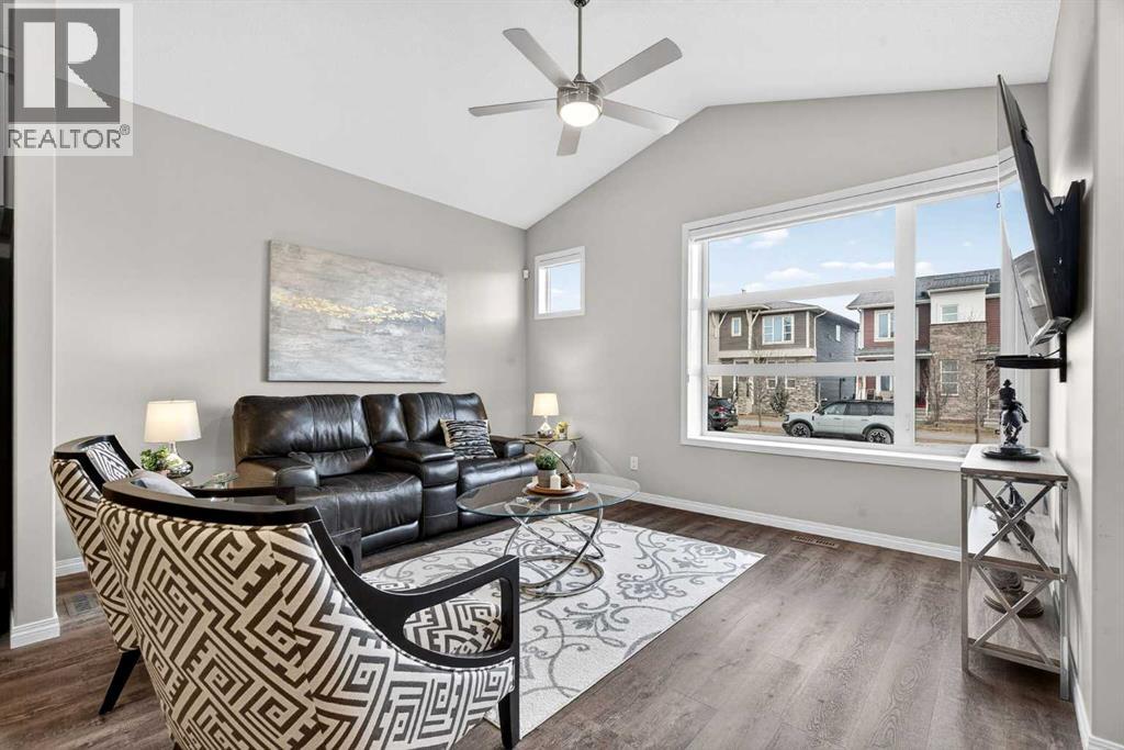 937 Livingston Way Ne, Calgary, Alberta  T3P 1N8 - Photo 3 - A2286970