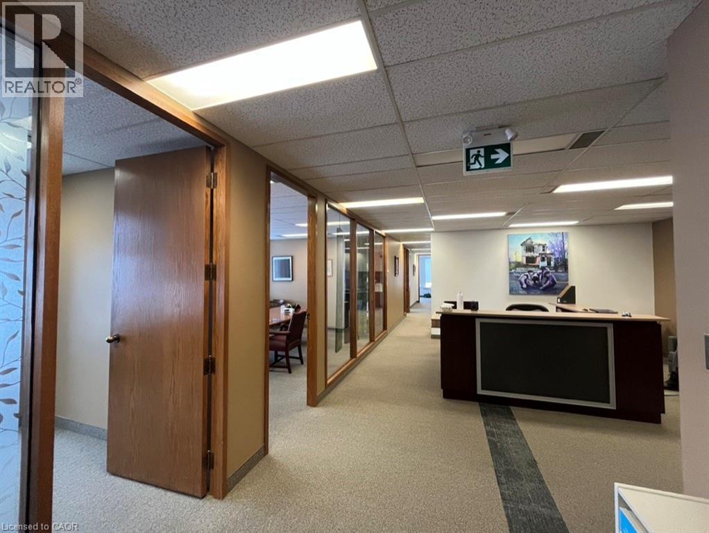 50 Queen Street N Unit# 820, Kitchener, Ontario  N2H 6P4 - Photo 4 - 40805790