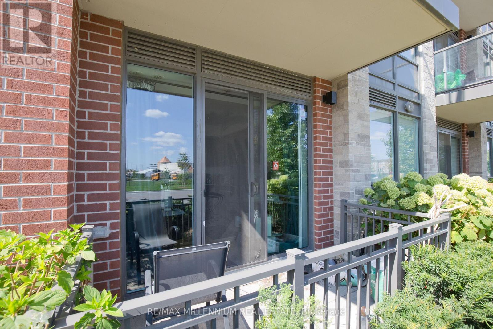 112 - 95 Attmar Drive, Brampton, Ontario  L6P 0Y6 - Photo 21 - W12809476