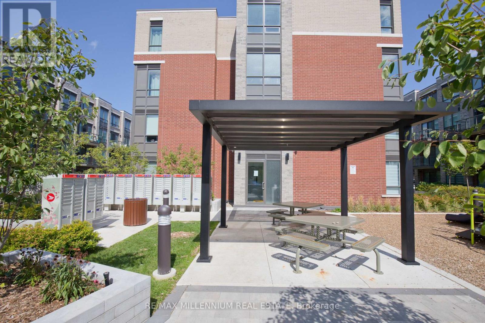 112 - 95 Attmar Drive, Brampton, Ontario  L6P 0Y6 - Photo 26 - W12809476