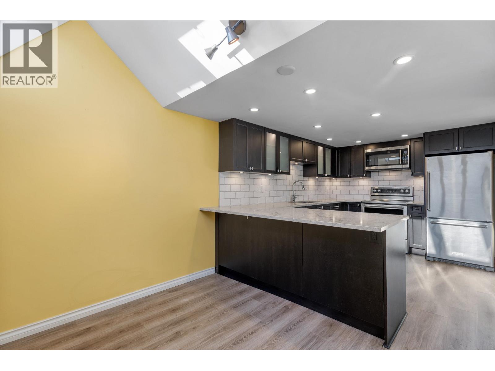 8531 Timber Court, Burnaby, British Columbia  V5A 4B6 - Photo 21 - R3085437