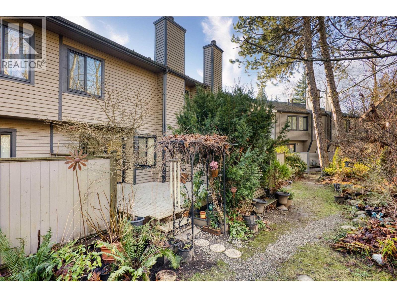 8531 Timber Court, Burnaby, British Columbia  V5A 4B6 - Photo 38 - R3085437