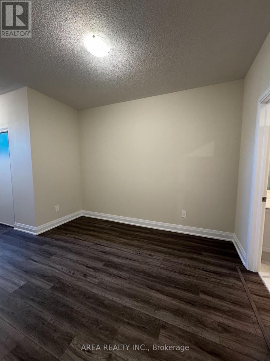 125 - 1565 Rose Way, Milton, Ontario  L9E 0J2 - Photo 10 - W12809674