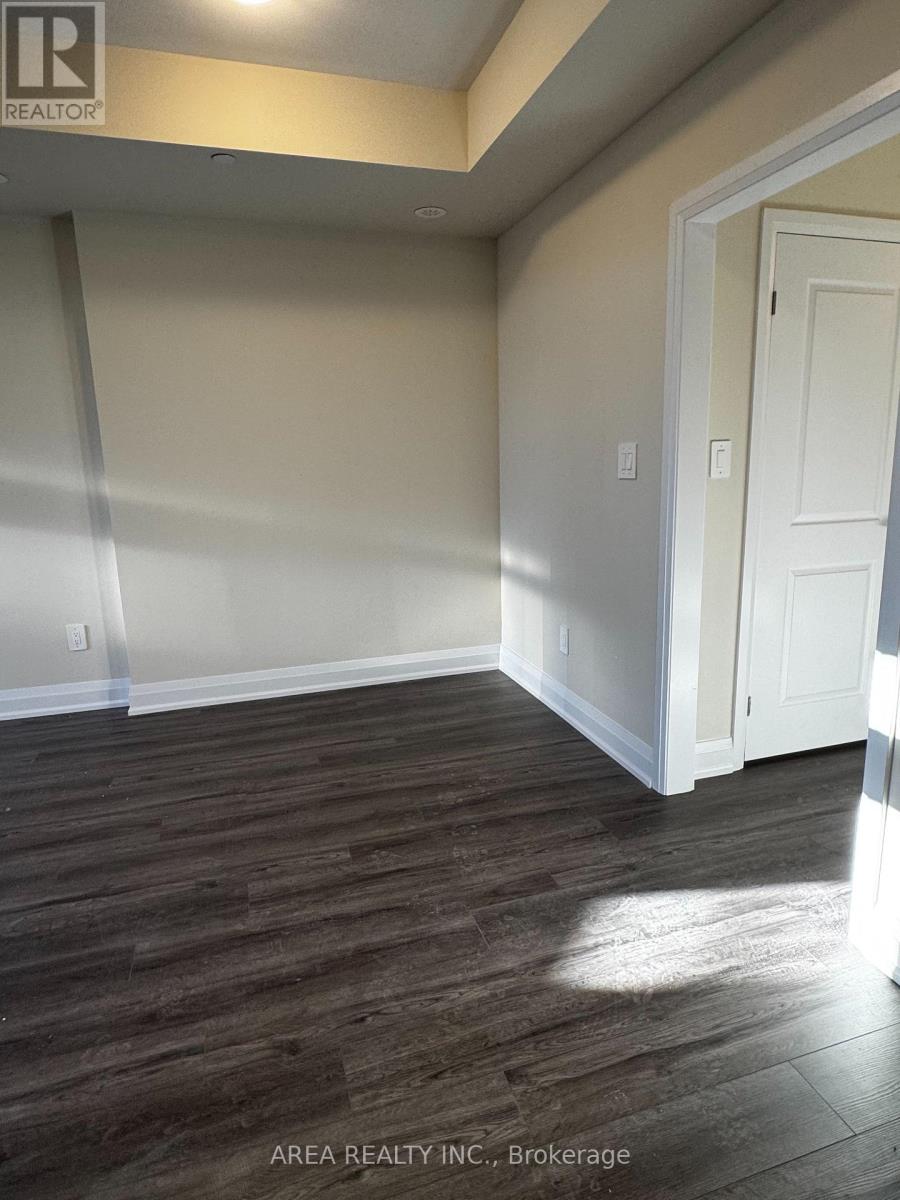 125 - 1565 Rose Way, Milton, Ontario  L9E 0J2 - Photo 5 - W12809674