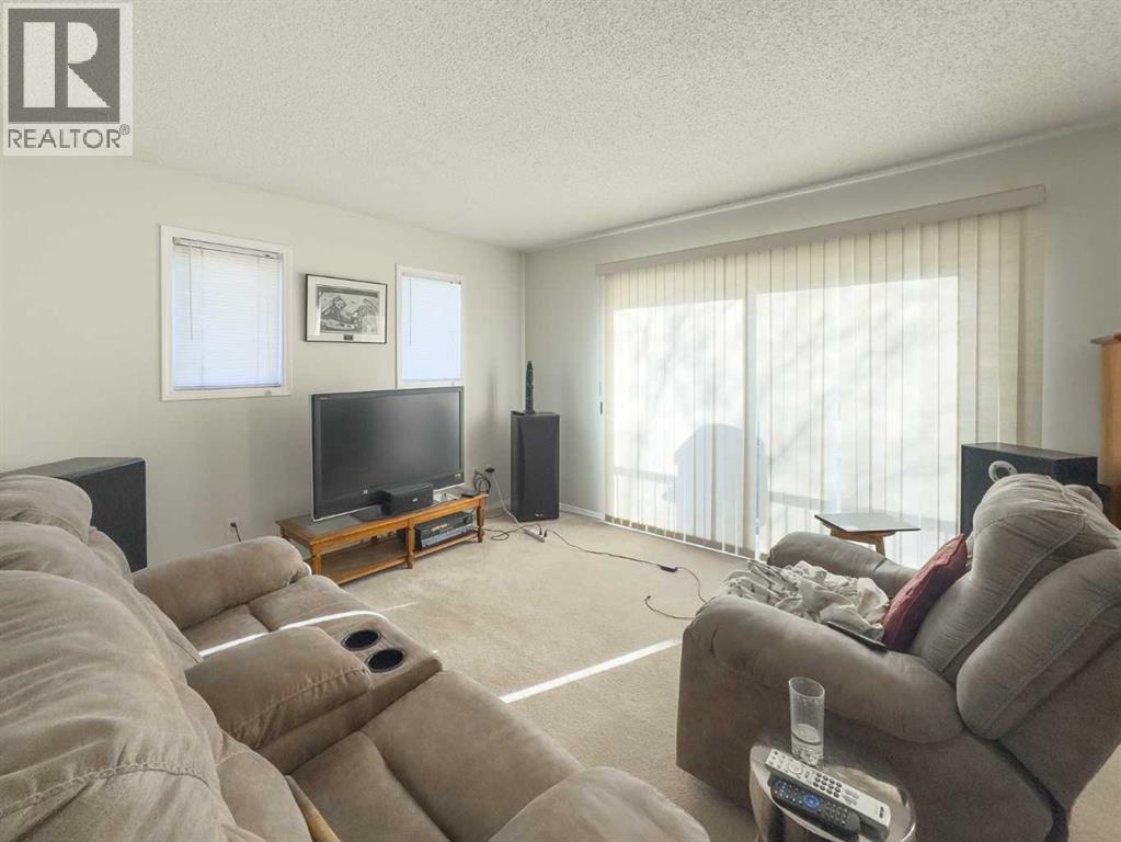 3 Alberta Avenue, Okotoks, Alberta  T1S 1J3 - Photo 6 - A2262219