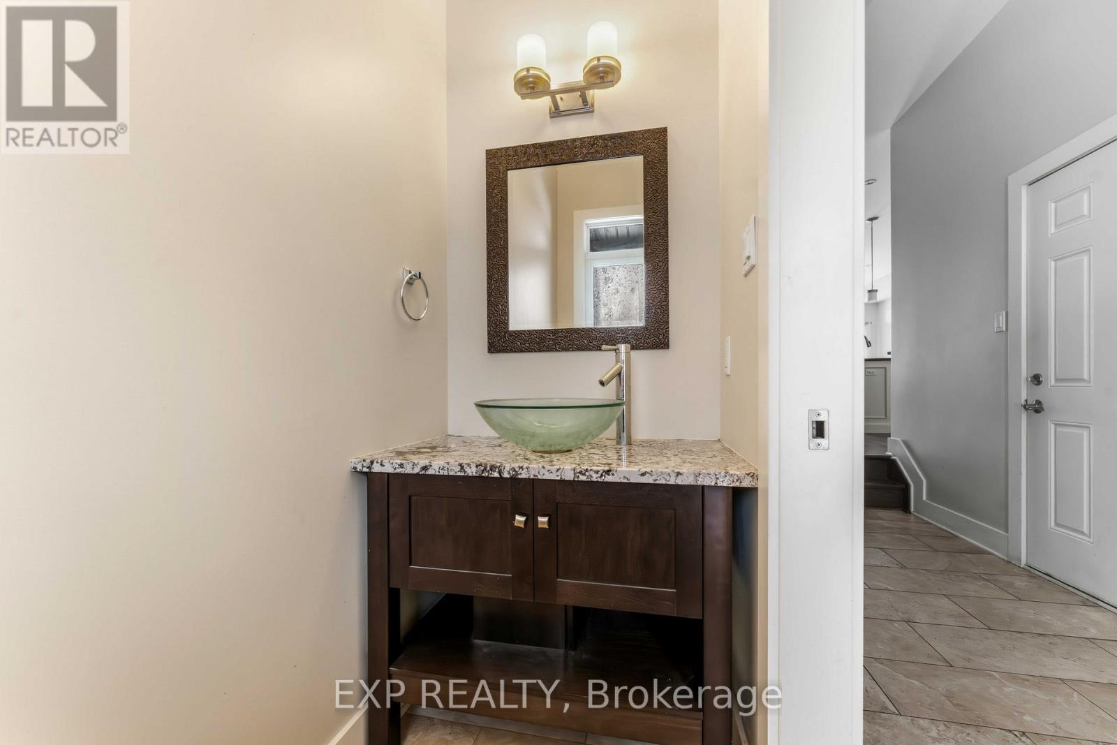 152 Rivington Street, Ottawa, Ontario  K0A 1L0 - Photo 3 - X12809686