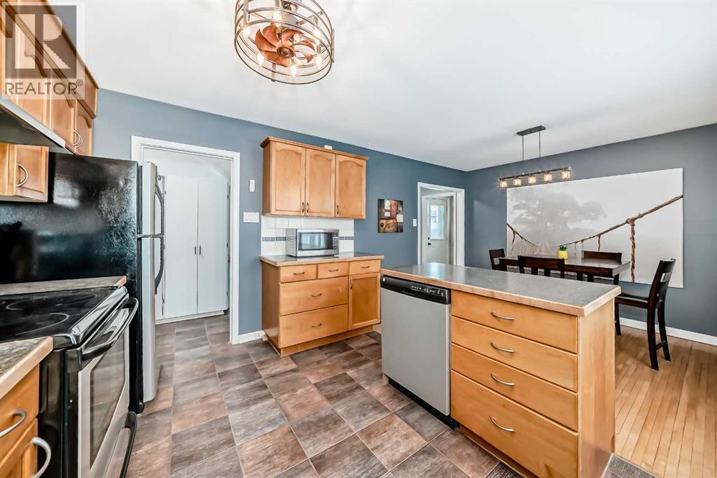 49 Poplar Crescent, Springbrook, Alberta  T4S 1V4 - Photo 6 - A2281464