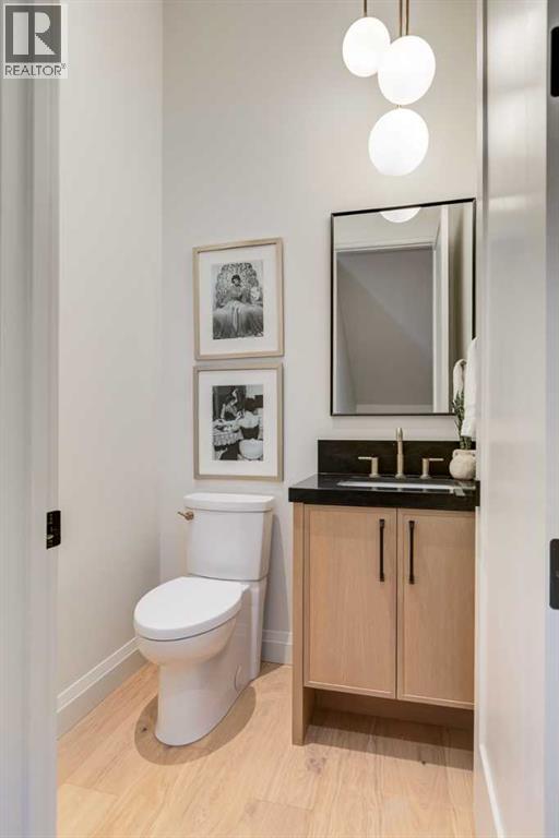 2231 35 Street Sw, Calgary, Alberta  T3E 2X7 - Photo 8 - A2277639