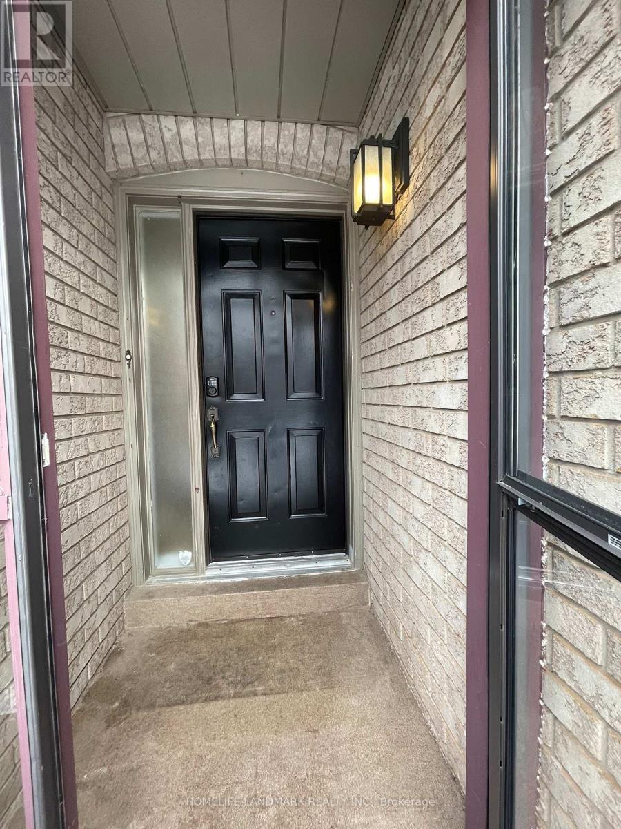 2194 Oak Bliss Crescent, Oakville, Ontario  L6M 3K1 - Photo 3 - W12706784