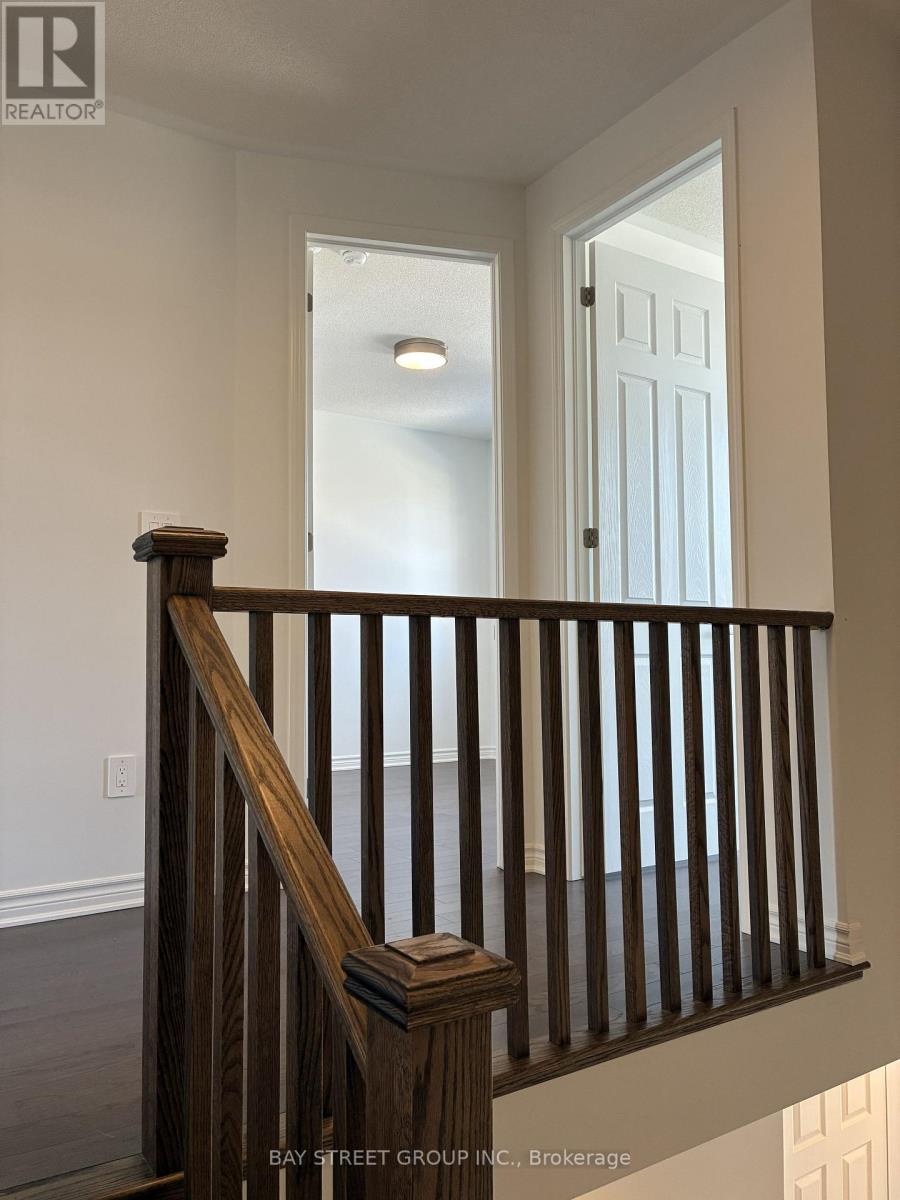 9 Moss Drive E, Markham, Ontario L6C 3S8 - Photo 16 - N12790406