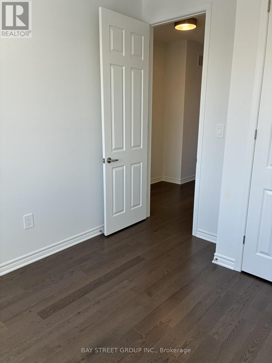 9 Moss Drive E, Markham, Ontario L6C 3S8 - Photo 27 - N12790406