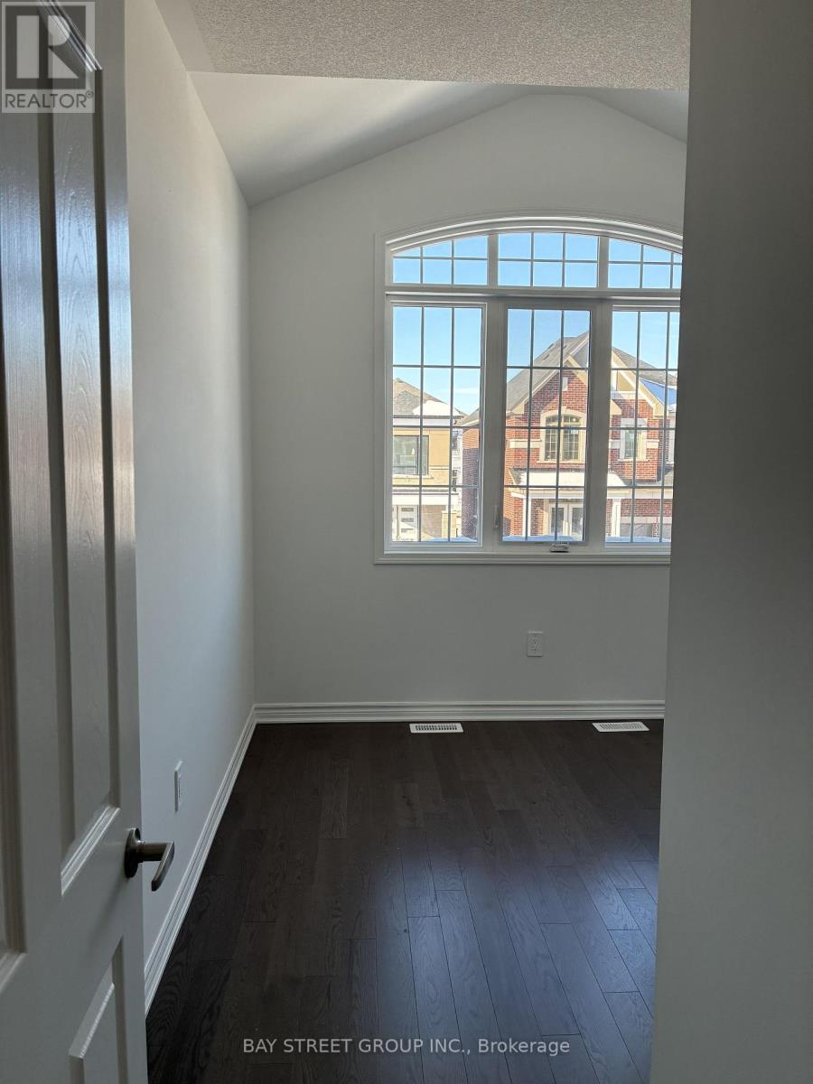 9 Moss Drive E, Markham, Ontario L6C 3S8 - Photo 35 - N12790406