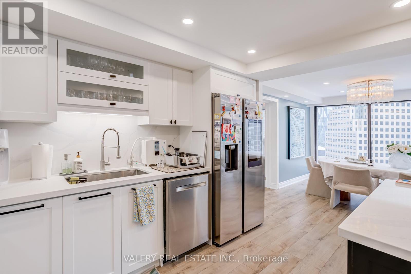 1913 - 55 Harbour Square, Toronto, Ontario  M5J 2L1 - Photo 15 - C12809710