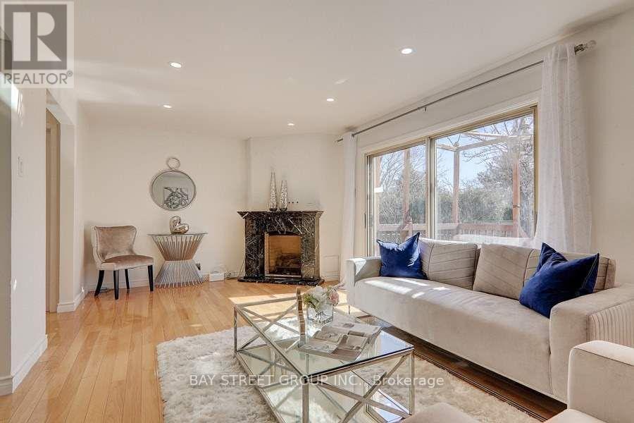 169 Glen Springs Drive, Toronto, Ontario  M1W 1Y1 - Photo 3 - E12809704