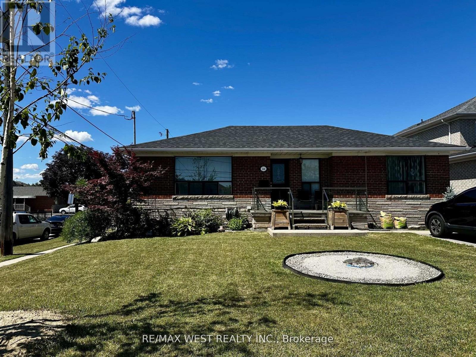 BASEMENT - 544 RUSTIC ROAD, Toronto, Ontario