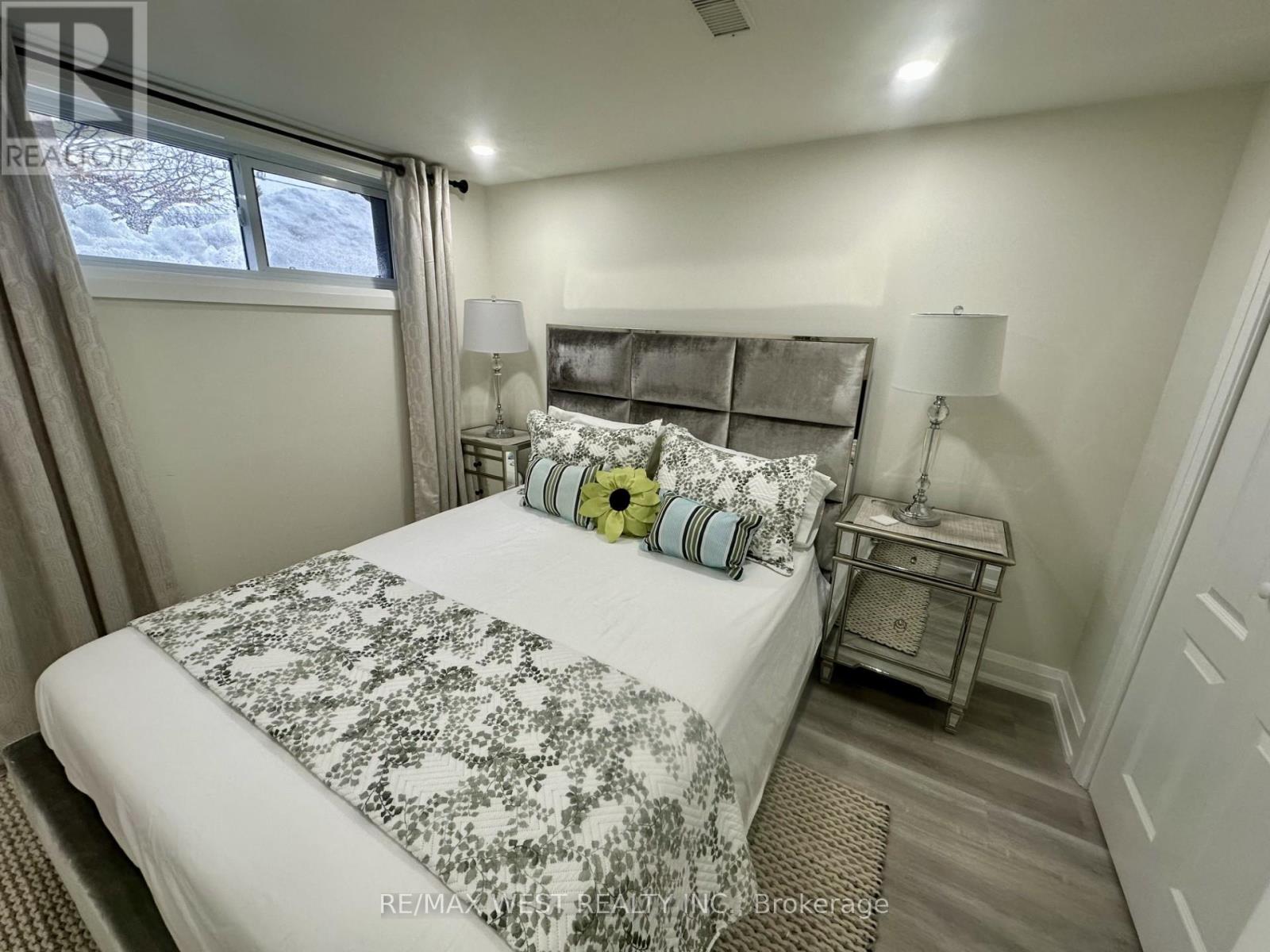 Basement - 544 Rustic Road, Toronto, Ontario  M6L 1Y1 - Photo 9 - W12809696