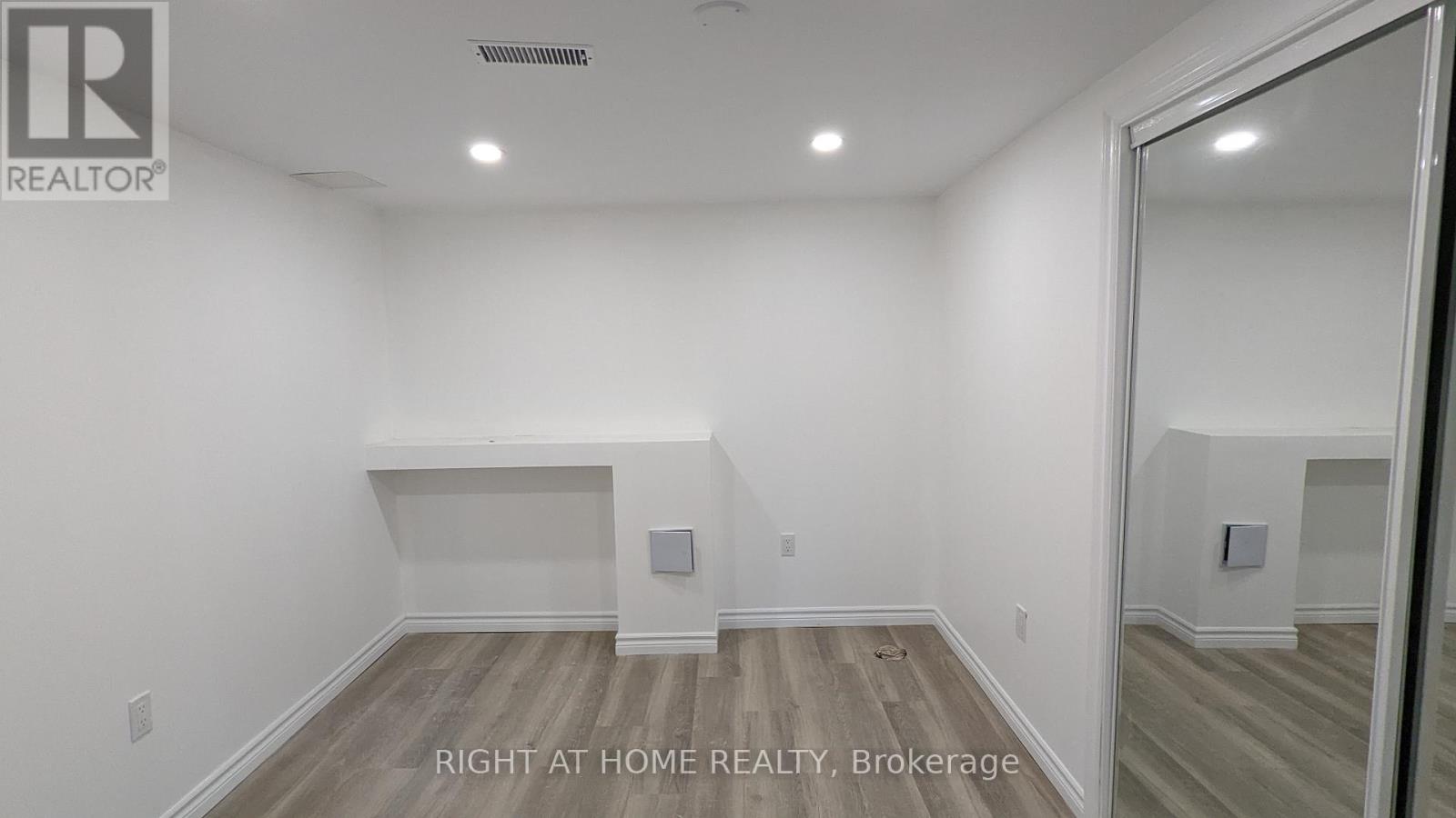 Lower Unit - 43 Glenayr Place, Welland, Ontario  L3C 3M6 - Photo 8 - X12809708