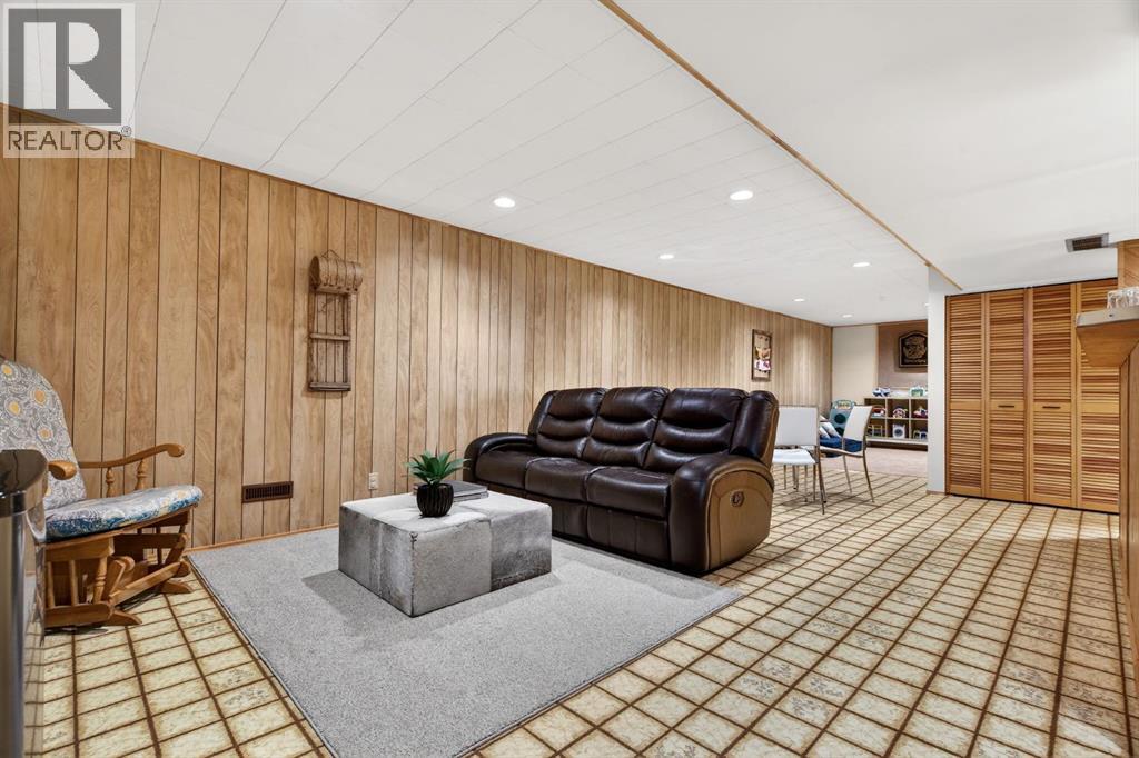 151 Erin Park Close Se, Calgary, Alberta  T2B 2V6 - Photo 26 - A2287304