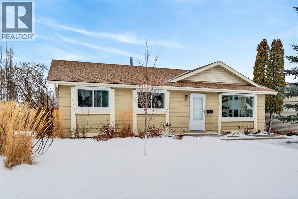 151 Erin Park Close Se, Calgary, Alberta  T2B 2V6 - Photo 2 - A2287304