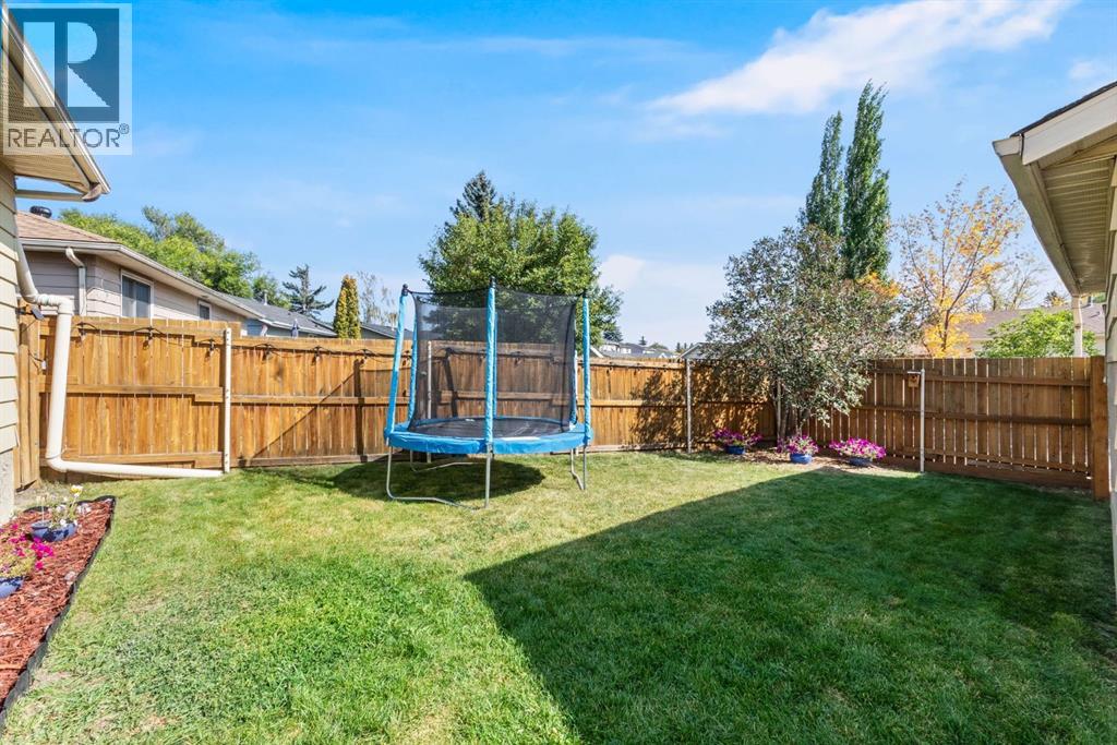 151 Erin Park Close Se, Calgary, Alberta  T2B 2V6 - Photo 38 - A2287304