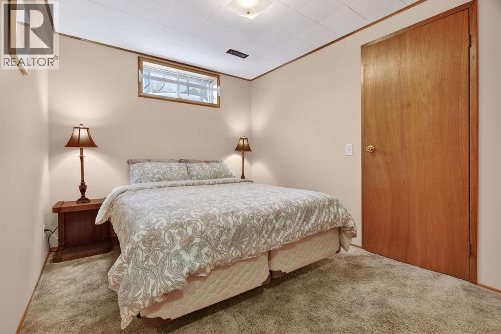 151 Erin Park Close Se, Calgary, Alberta  T2B 2V6 - Photo 35 - A2287304