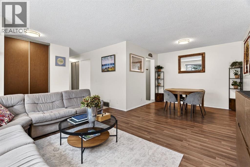 151 Erin Park Close Se, Calgary, Alberta  T2B 2V6 - Photo 8 - A2287304