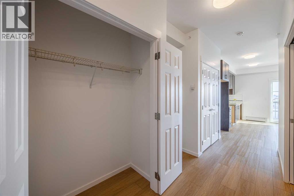 1403, 755 Copperpond Boulevard Se, Calgary, Alberta  T2Z 4R2 - Photo 19 - A2287814