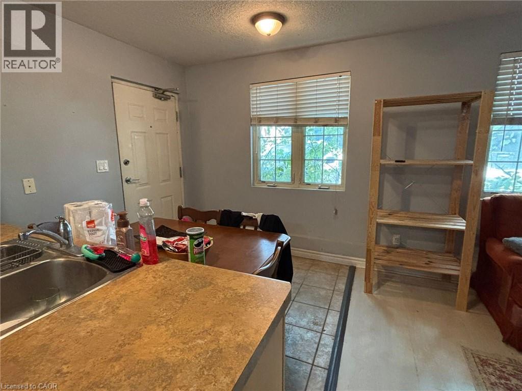 124 King Street N Unit# 3, Waterloo, Ontario  N2J 2X8 - Photo 5 - 40806817