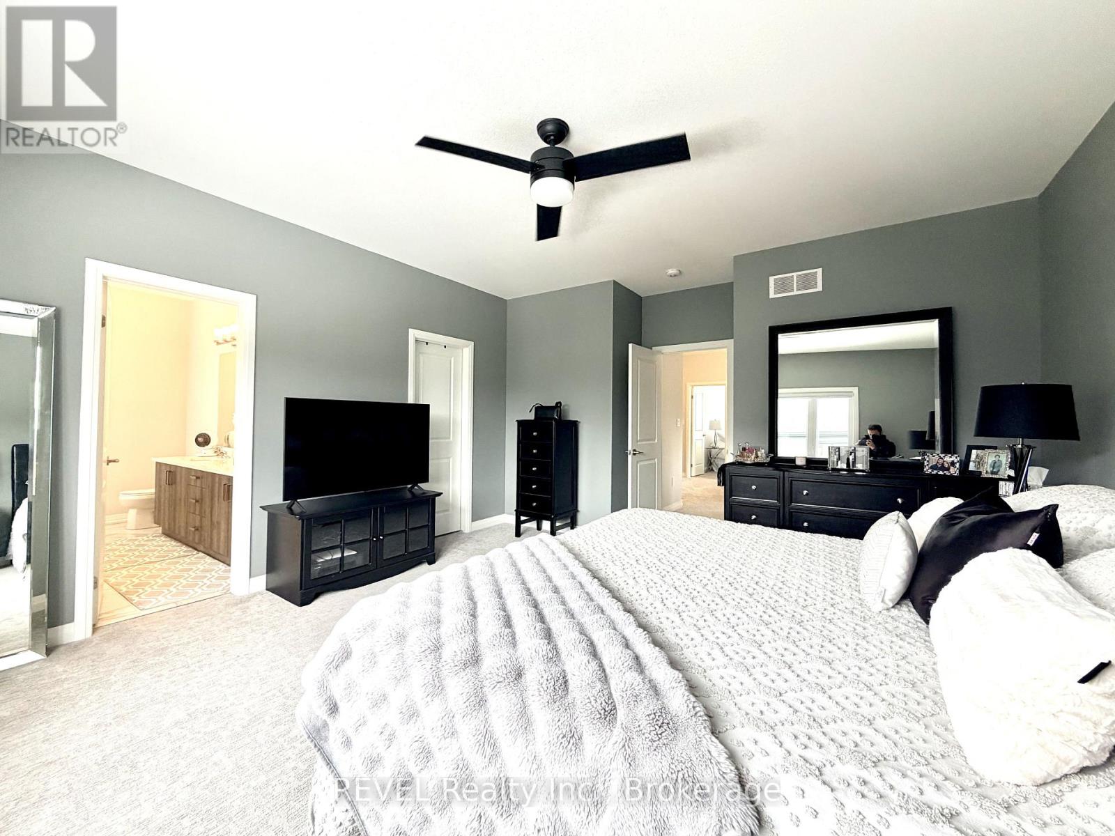 Upper - 7356 Majestic Trail, Niagara Falls, Ontario  L2H 3V4 - Photo 16 - X12809716