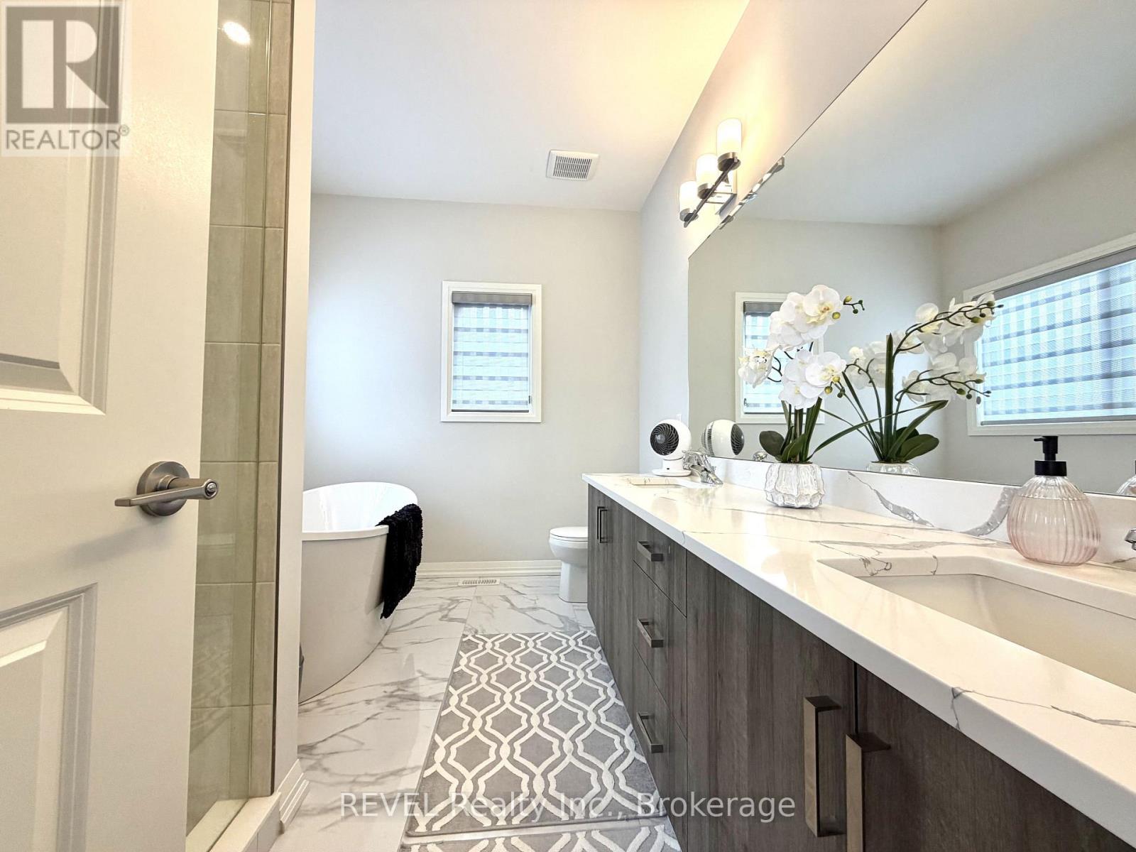 Upper - 7356 Majestic Trail, Niagara Falls, Ontario  L2H 3V4 - Photo 17 - X12809716