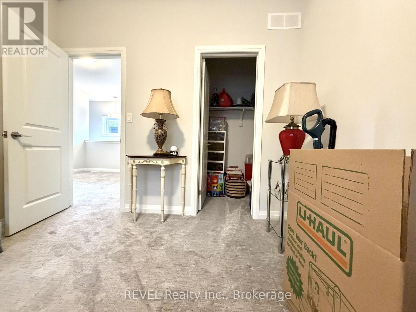 Upper - 7356 Majestic Trail, Niagara Falls, Ontario  L2H 3V4 - Photo 25 - X12809716