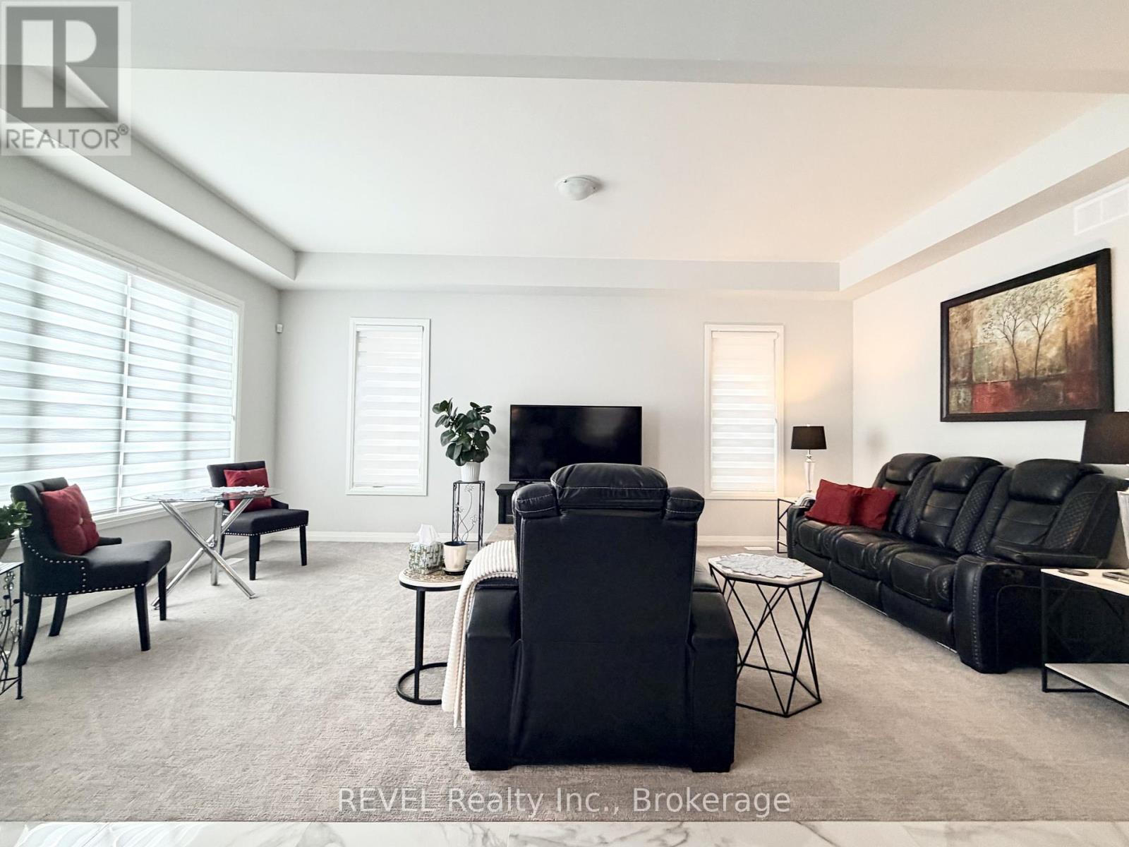 Upper - 7356 Majestic Trail, Niagara Falls, Ontario  L2H 3V4 - Photo 6 - X12809716