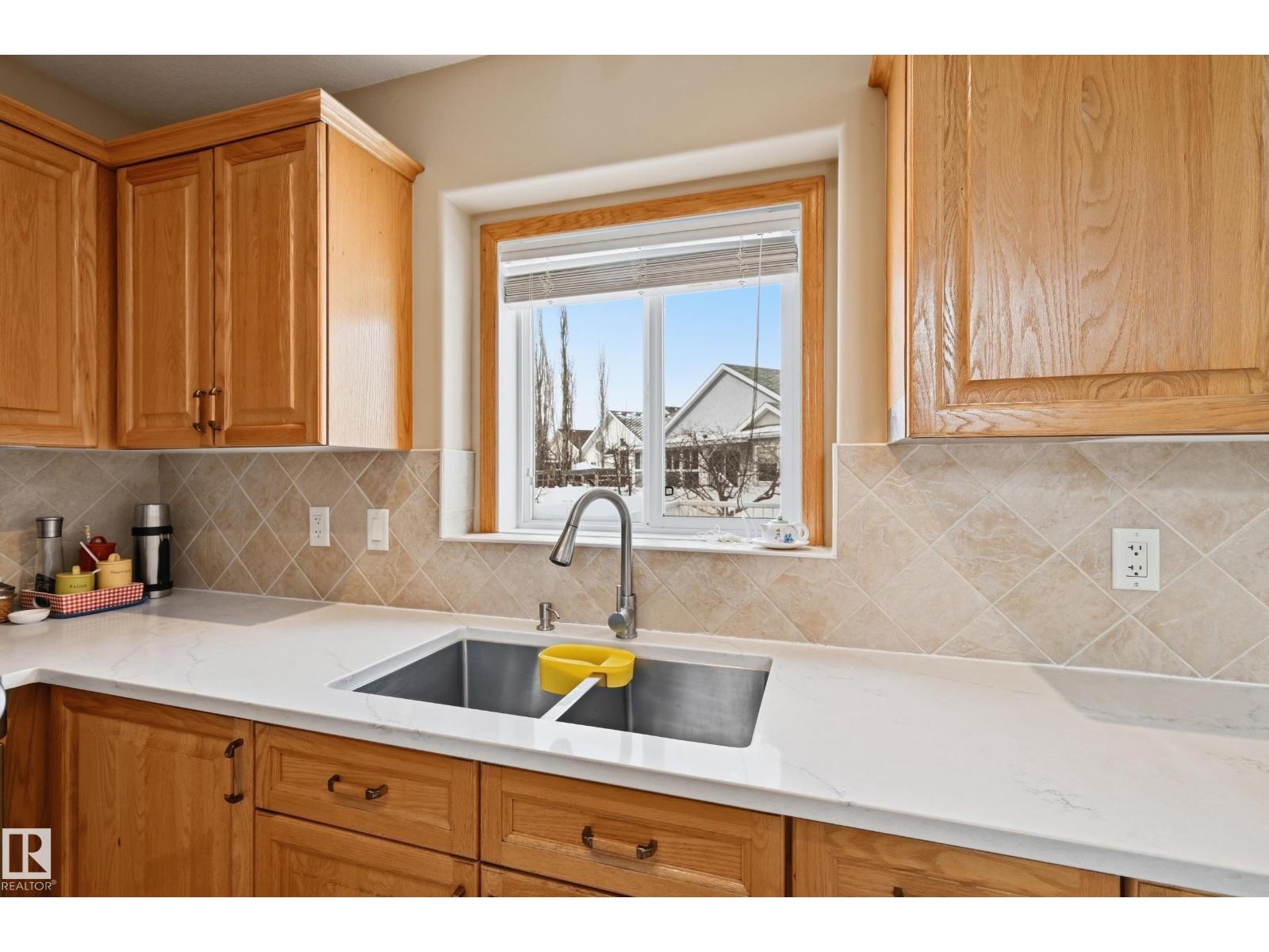 7220 161 Av Nw, Edmonton, Alberta  T5Z 3T7 - Photo 12 - E4474287