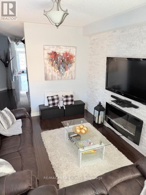 82 Chesterwood Crescent, Brampton, Ontario  L6Y 0Z5 - Photo 11 - W12809512