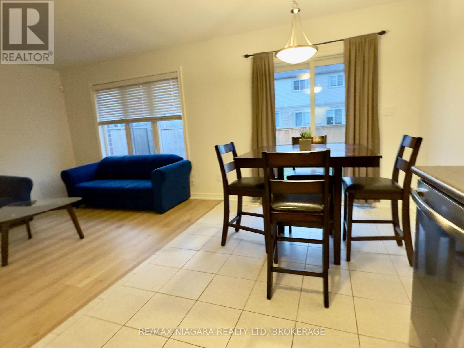 218 Heron Street, Welland, Ontario  L3C 0G7 - Photo 6 - X12448505