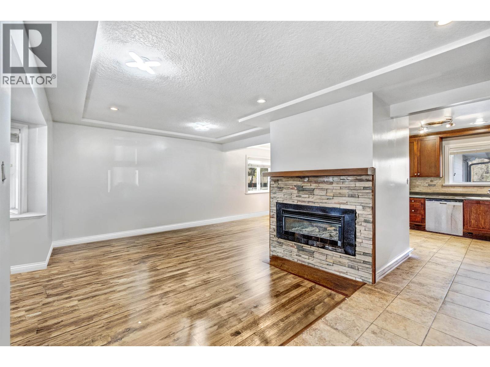 1128 Devon Street, Coquitlam, British Columbia  V3E 3H8 - Photo 15 - R3061405