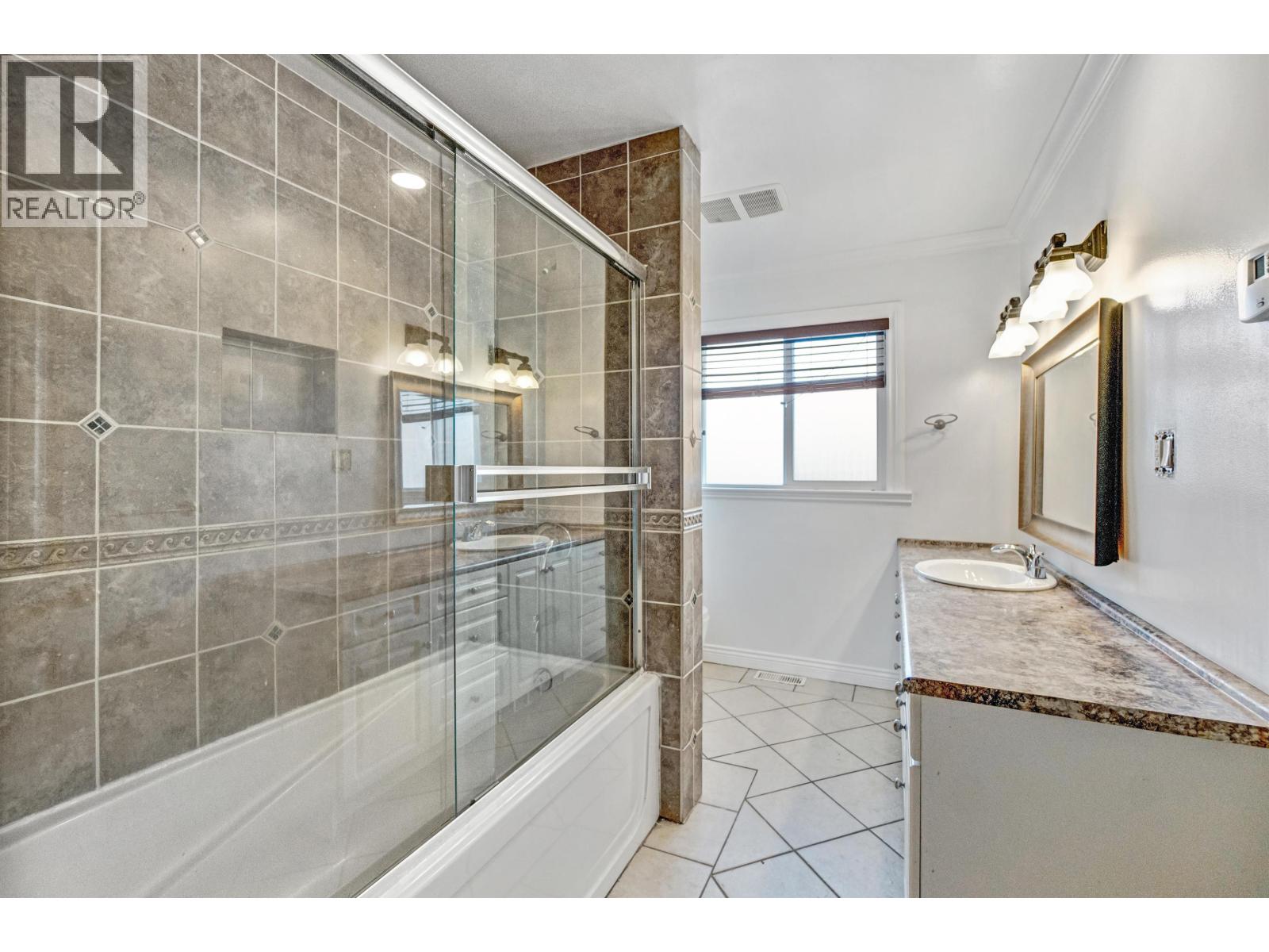 1128 Devon Street, Coquitlam, British Columbia  V3E 3H8 - Photo 32 - R3061405