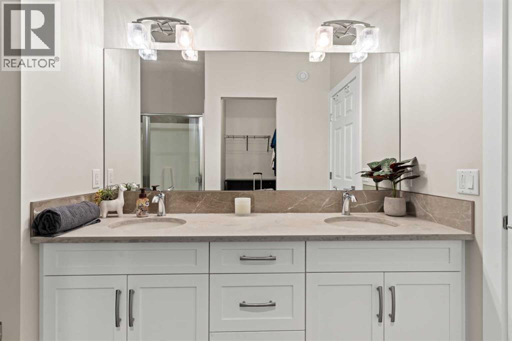 18 Drake Landing Street, Okotoks, Alberta  T1S 0P7 - Photo 18 - A2282904