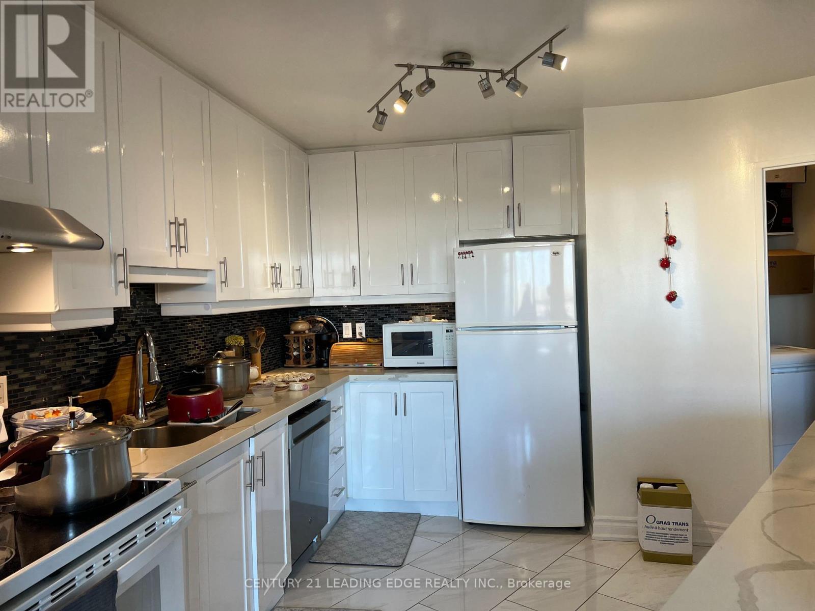 616 - 60 Pavane Link Way, Toronto, Ontario  M3C 1A1 - Photo 13 - C12807562