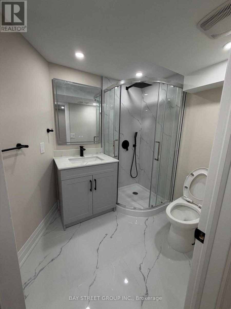 33 Winborne Road, Vaughan, Ontario  L4J 2R8 - Photo 19 - N12632882