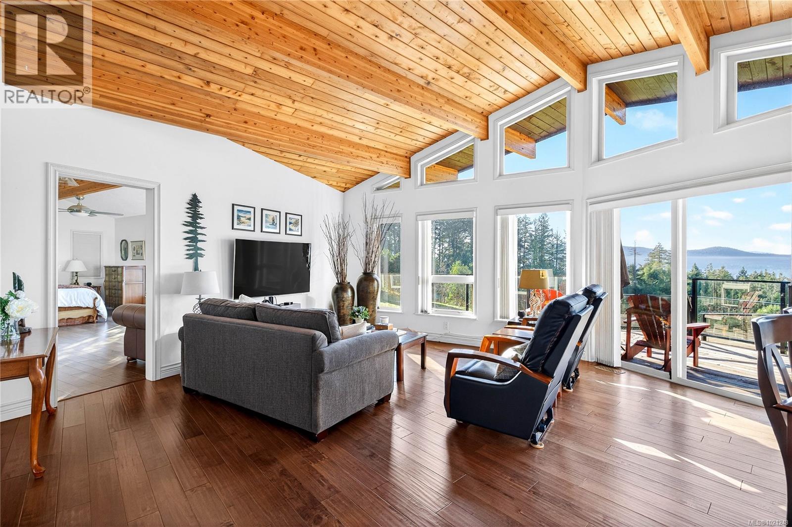 141 Murrelet Pl, Salt Spring, British Columbia  V8K 1G9 - Photo 3 - 1021243