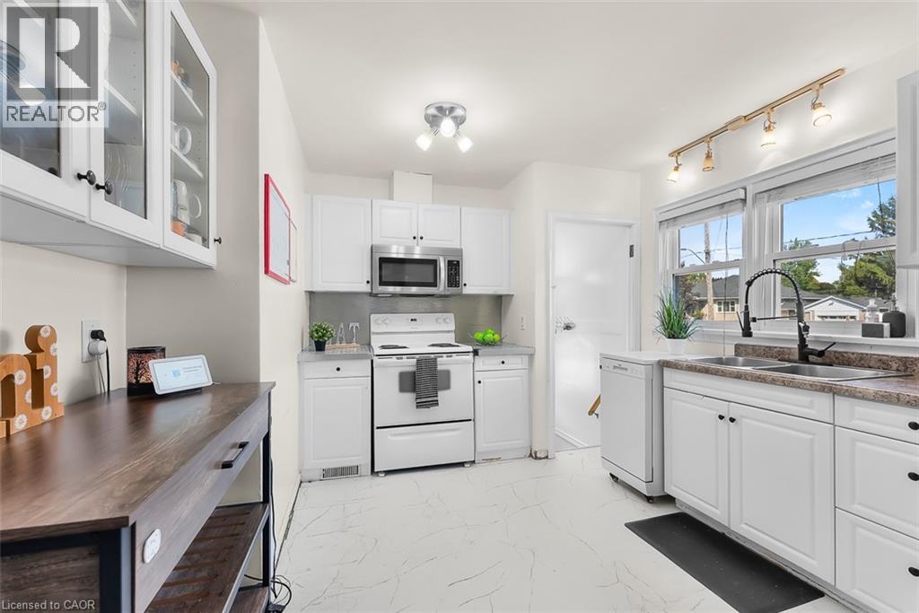 2 Homewood Avenue, Port Colborne, Ontario  L3K 5L5 - Photo 11 - 40774002