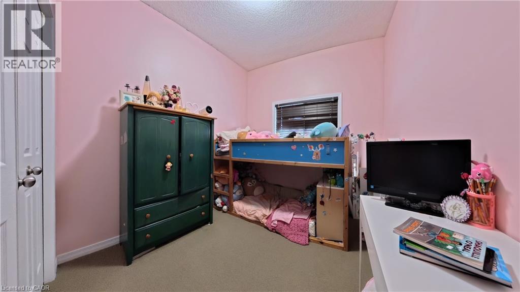 206 Westmeadow Drive, Kitchener, Ontario  N2N 3P9 - Photo 32 - 40795844