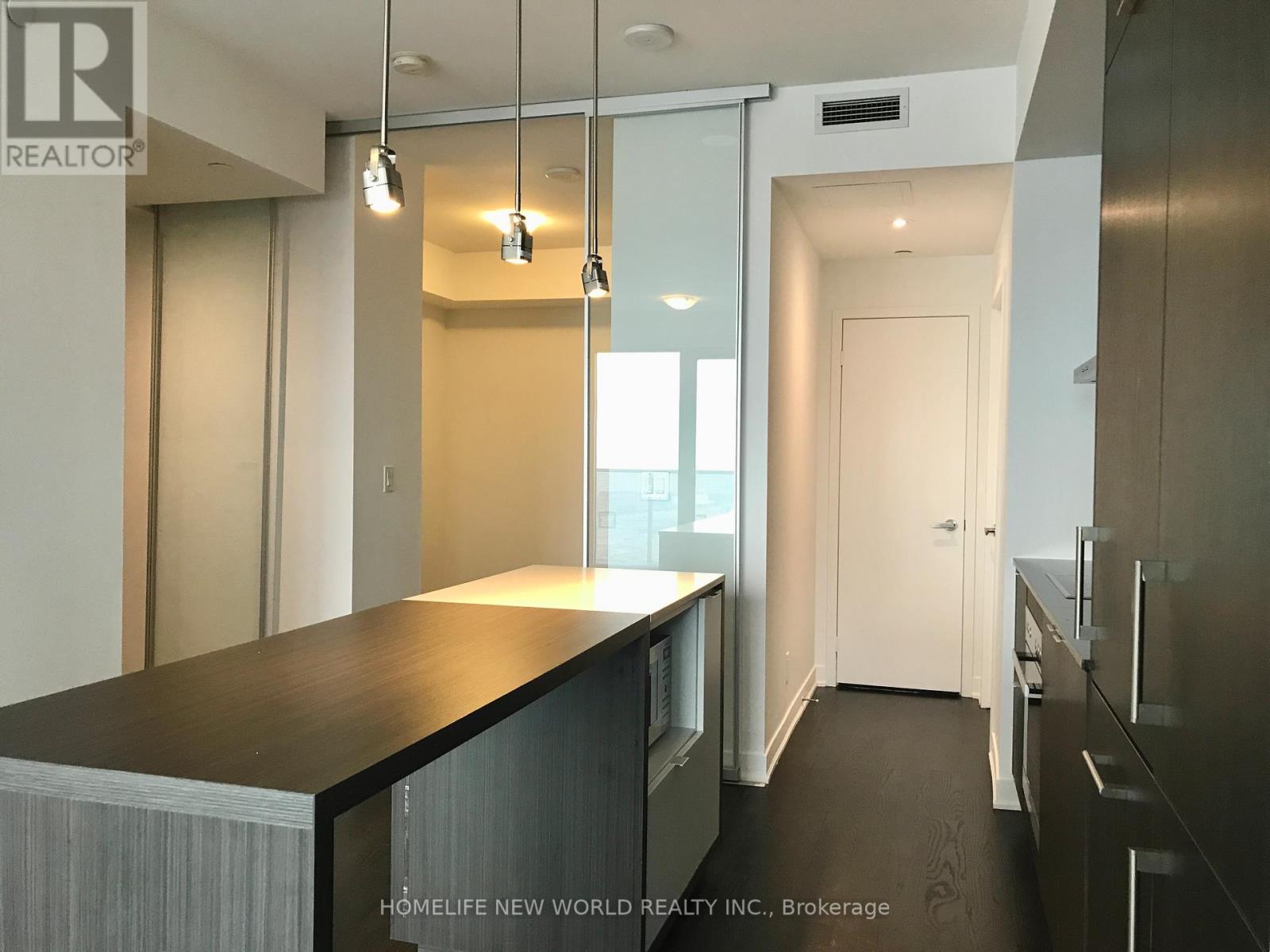 7006 - 88 Harbour Street, Toronto, Ontario  M5J 0C3 - Photo 10 - C12809768