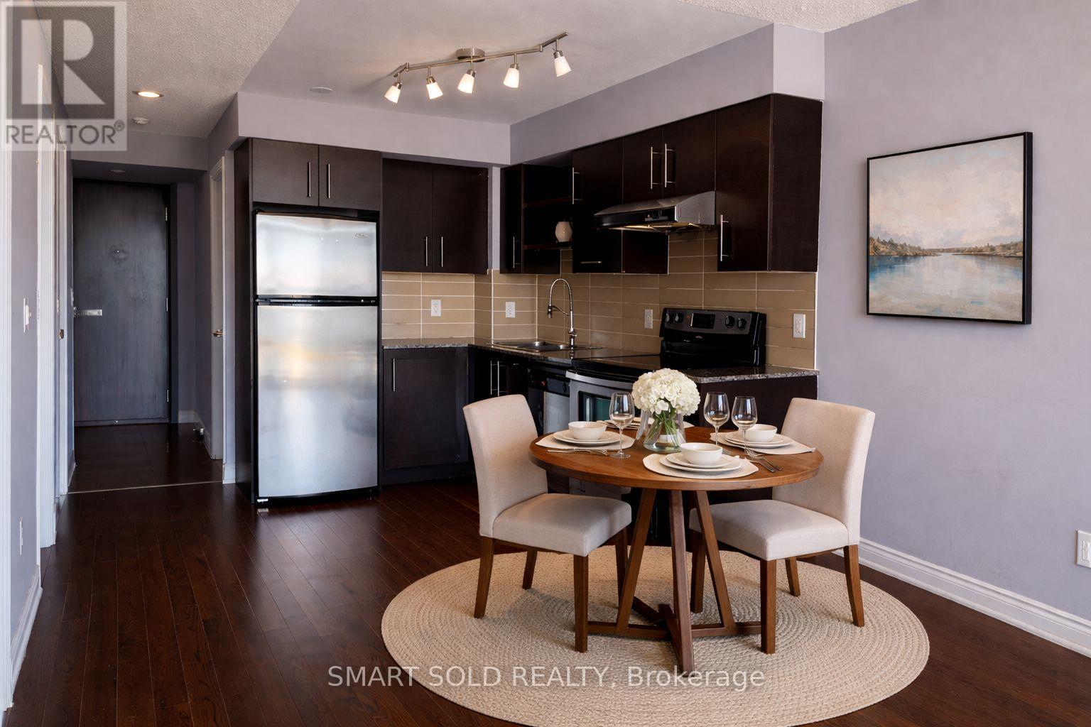 803 - 253 South Park Road, Markham, Ontario  L3T 0B4 - Photo 3 - N12809770