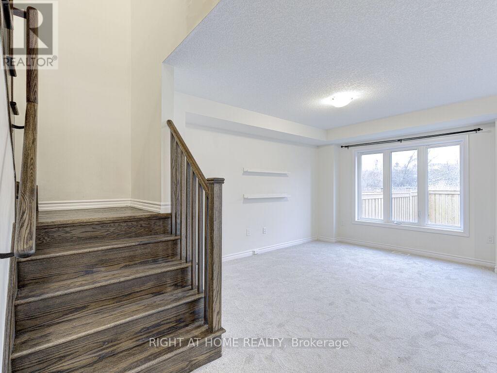 121 Scarletwood Street, Hamilton, Ontario  L8J 0K8 - Photo 15 - X12809766